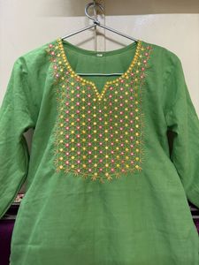 Green Embroidered Tunic💚