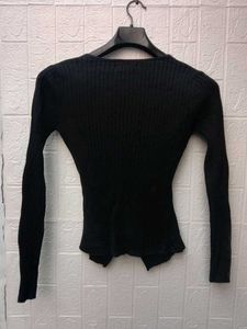 New with tag Korean pinterest Stylish Black Knit T