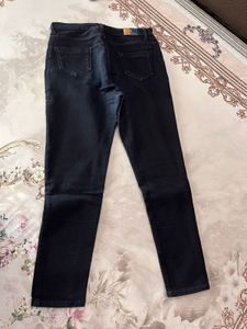 Black Jeans