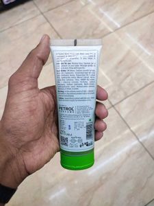 Dr. RASHEL NEEM FRESH FACE WASH