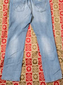 👖Light Blue Washed Denim Jeans–Classic Everyday🩵
