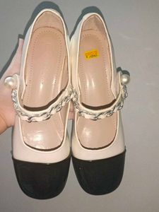Mary Jane Shoe