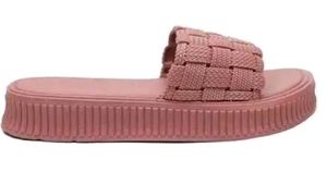Women&#39;s slippers