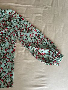 Floral Print Blouse/ Top