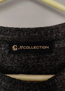 Knitted T-shirt for Women.