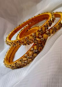 Golden Kundan 4 Bangles