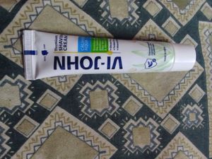 VI-JOHN Shaving Cream New pack