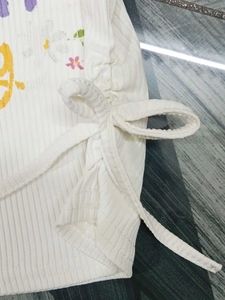 Cute Girls&#39; White Top