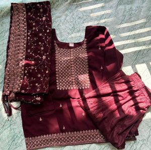 Elegant Women&#39;s Ethnic Kurta Set