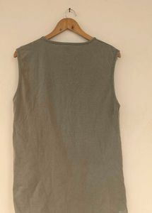 sleeveless branded tshirt for men