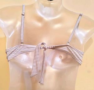 Size S/M🎁Buy 2 Get 1 Free🎁Striped Bikini Top