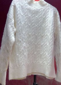 Woolen White 🤍 Top Soft Clothes Very Comfortable