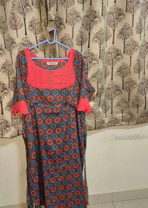 Feeding Ankle length Frock with Tie.