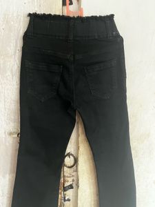 Black Skinny Jean For  Girl 5-7age Probably.