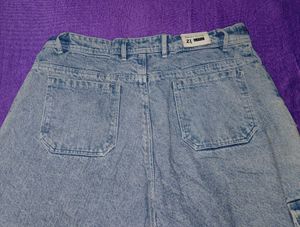 A 6 pocket straight pant