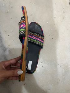 Women Ethnic Flats