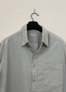 Uniqlo Button-Down Shirt caudry