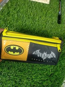 Batman Arkham City Multi Pocket Pencil Case