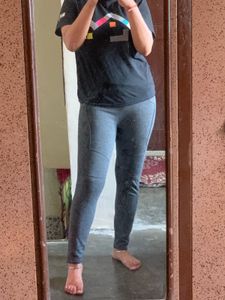 Gray fleeced Athleisure Pants 🪢