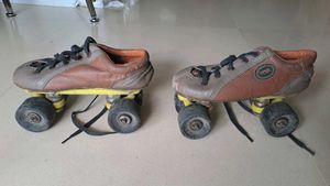 Roller Skate Sized 7