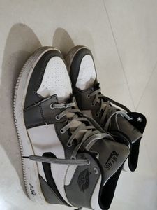Air jordan 1 High Lookalike Heavily Used