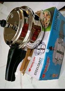 2.5 Liter Stainless Steel Cooker