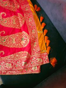 Elegant Silk Saree In Musturd Magenta Color