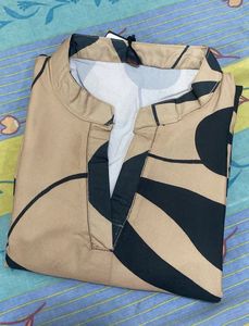 Abstract Printed Mandarin Top