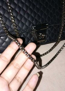 Quilted Chain Crossbody Bag