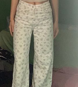 H&amp;M Floral Twill Trousers