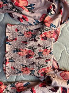 Cute Floral Puff Full Sleeve Top