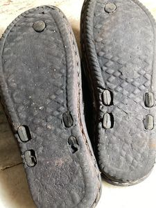 Gents Sandak. Ladies Also Use