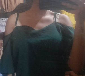 Green Off Shoulder Trending Top