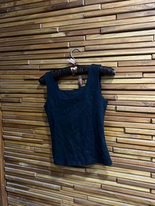 Plain Black Elegant Tank Top