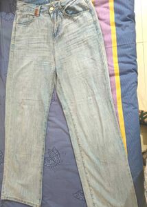 Light Wash Straight Leg Jeans