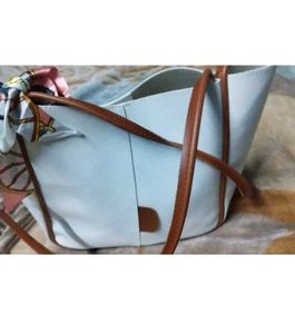 Stylish Cream Tote Bag with Scarf