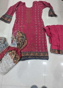 pakistani brand  bin sayeed suit