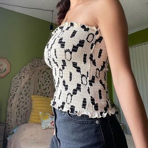 H&amp;M Ruffled Scrunched Tube Top
