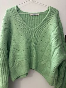 Korean V Neck Cropped Pullover