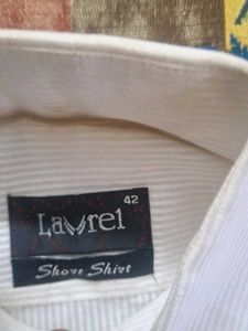 White Short Full Shirt 42 To 44 Size
