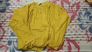Trending Blouson Crop Top