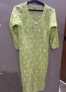 1 Chikankari Women's Kurta