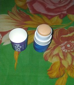 MYGLAMM POSE HD MATE FOUNDATION