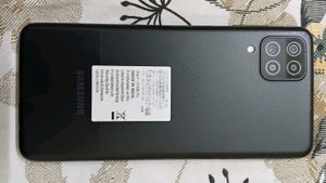 SAMSUNG M12