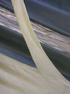 Tie knot wool sweater