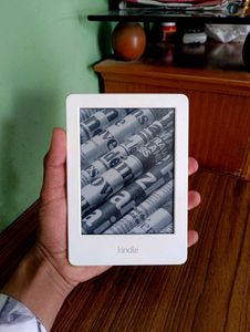 Kindle E-reader