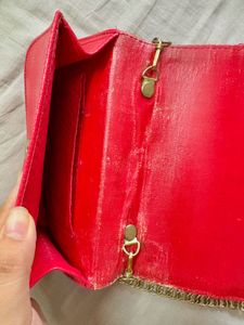 FERRAGAMO SLING BAG ✨