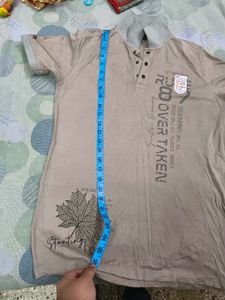Men&#39;s collar T shirt in L 40 size