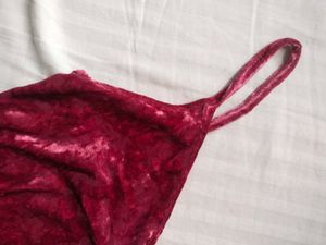 🍇Maroon Velvet Crop top