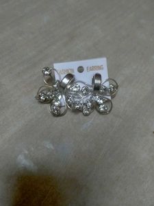 Sparkly Flower Earrings